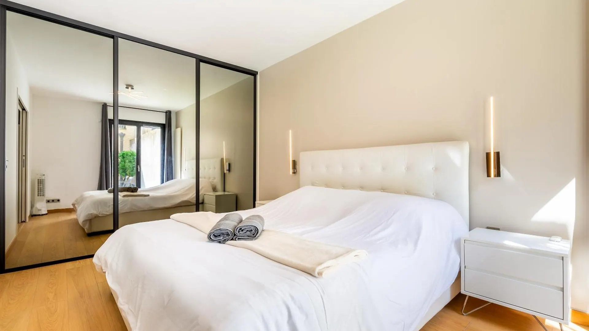 Lavie Maison Jardin A Montmartre Apartment *