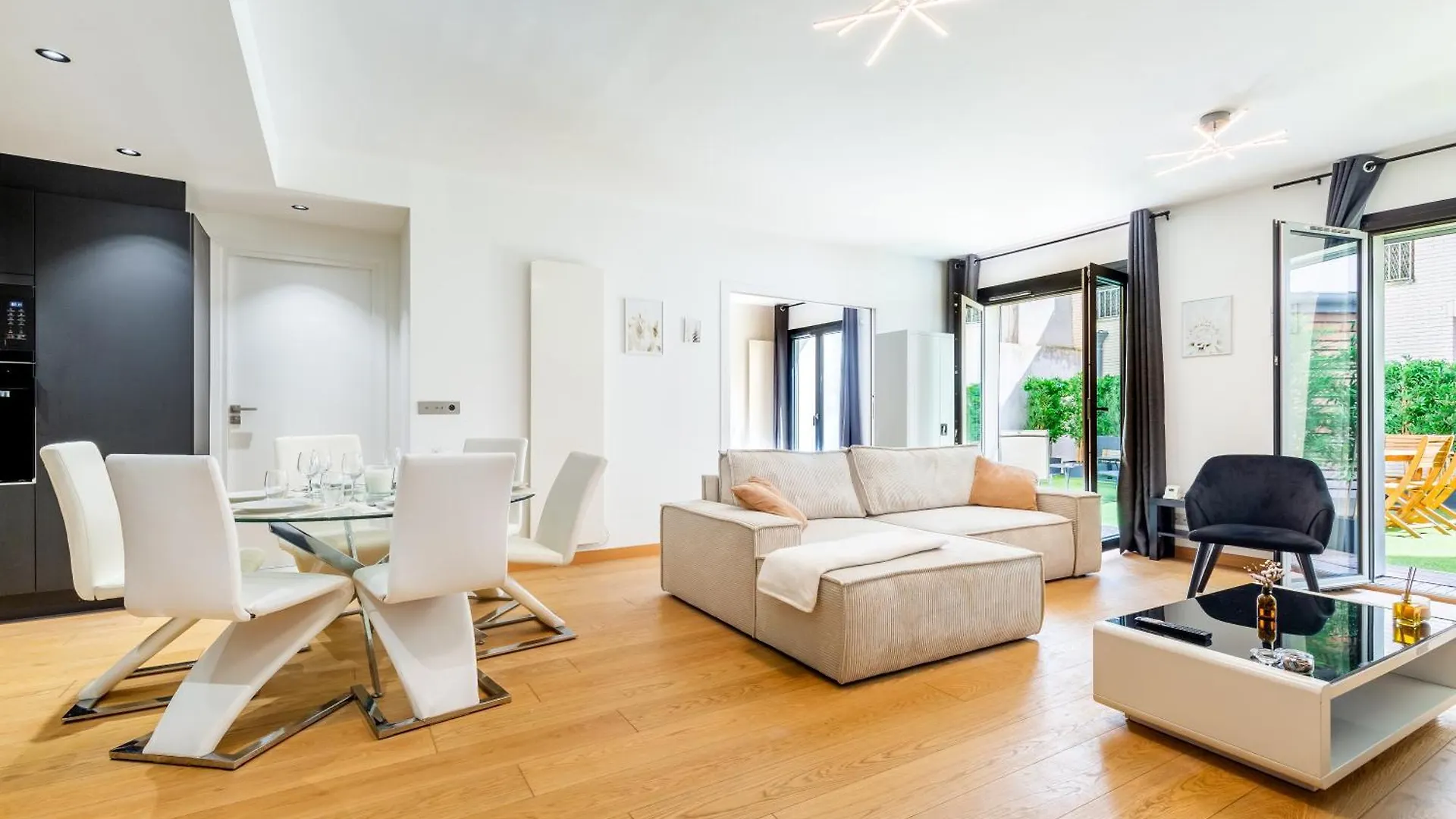 Lavie Maison Jardin A Montmartre Apartment